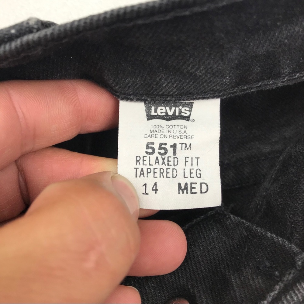 Levi's Women's High Rise Jeans in Black - Picture 8 of 8